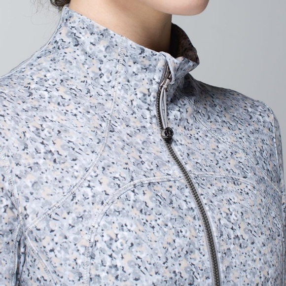 lululemon forme jacket - Picture 14 of 16